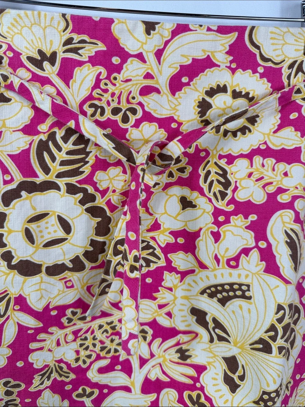 J. Crew Hot Pink Floral Print Mini Skirt Tie Belt. 100% Cotton. Womens‎ size 6